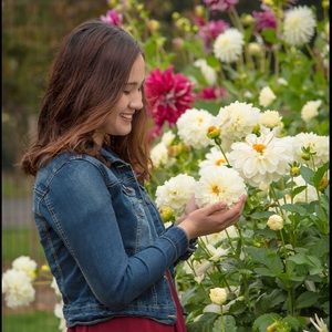 Meet your Posher, Joy